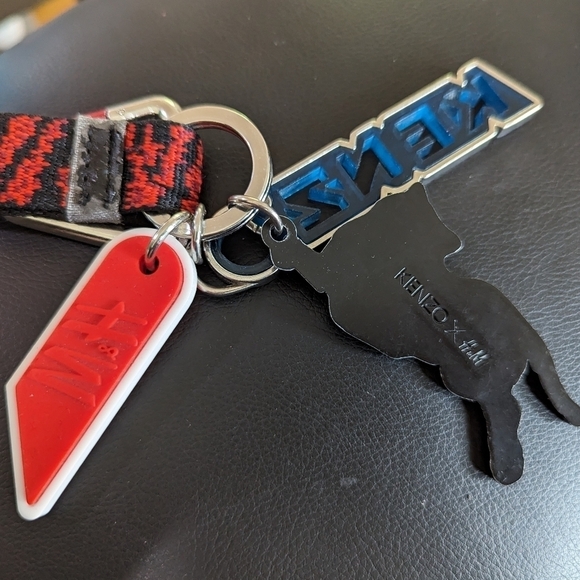 Kenzo X H&M Keychain Tiger Key Ring Keyfob Carabiner Clip - Picture 5 of 9